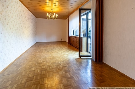 Zwei Einfamilienh�user im Ortskern von H�nningen: Eigenheim und Anlageobjekt ideal kombinierbar