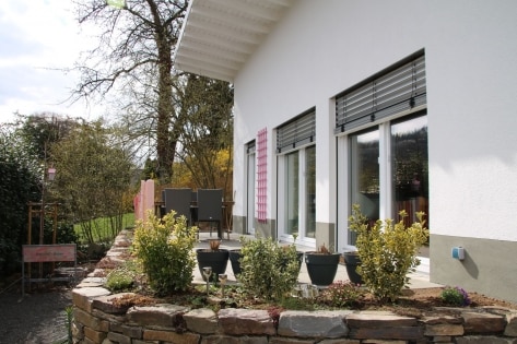 Zwei moderne Ferienhuser in Lf - Ihre Investitionschance in bester Mosellage!