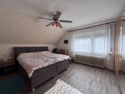 Zweifamilienhaus mit herrlichem Garten, gro�er Garage und viel Platz in Dommershausen-Dorweiler!