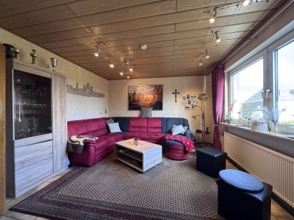 Zweifamilienhaus mit herrlichem Garten, gro�er Garage und viel Platz in Dommershausen-Dorweiler!