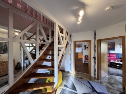 Zweifamilienhaus mit herrlichem Garten, gro�er Garage und viel Platz in Dommershausen-Dorweiler!