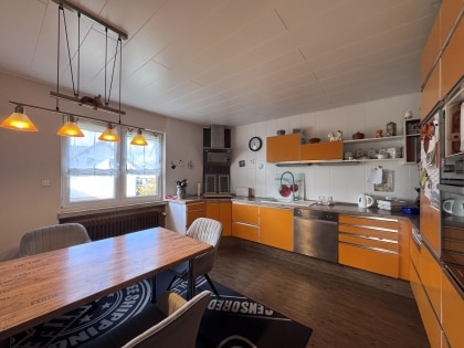 Zweifamilienhaus mit herrlichem Garten, gro�er Garage und viel Platz in Dommershausen-Dorweiler!