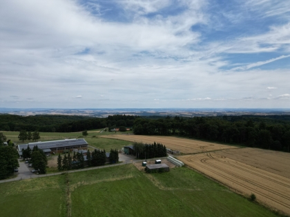 Zweifamilienwohnhaus in ruhiger Randlage der Gemeinde Krrenberg