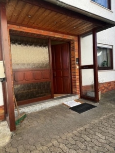 gepflegtes Einfamilienhaus f�r die junge Familie in Wolken - mit 2 Garagen, Stellplatz und Terrasse