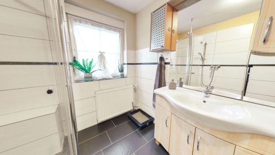 renoviertes, ehem. Bauernhaus in ruhiger Randlage mit einem gro�z�gigen, eingefriedeten Grundst�ck