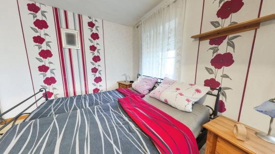 renoviertes, ehem. Bauernhaus in ruhiger Randlage mit einem gro�z�gigen, eingefriedeten Grundst�ck