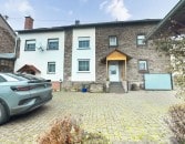 renoviertes, ehem. Bauernhaus in ruhiger Randlage mit einem gro�z�gigen, eingefriedeten Grundst�ck