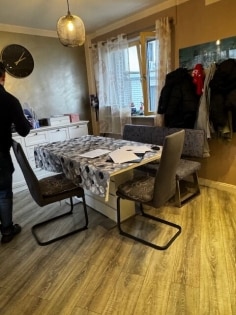 renovierungsbed�rftiges Einfamilienhaus mit Hof und Nebengeb�ude in M�lheim-K�rlich