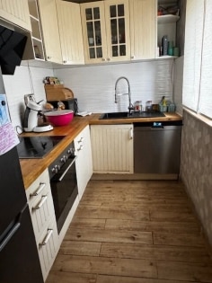 renovierungsbed�rftiges Einfamilienhaus mit Hof und Nebengeb�ude in M�lheim-K�rlich