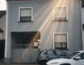 viel Platz in Sankt Sebastian. 2013 renoviertes Haus mit Scheune und Werkstatt